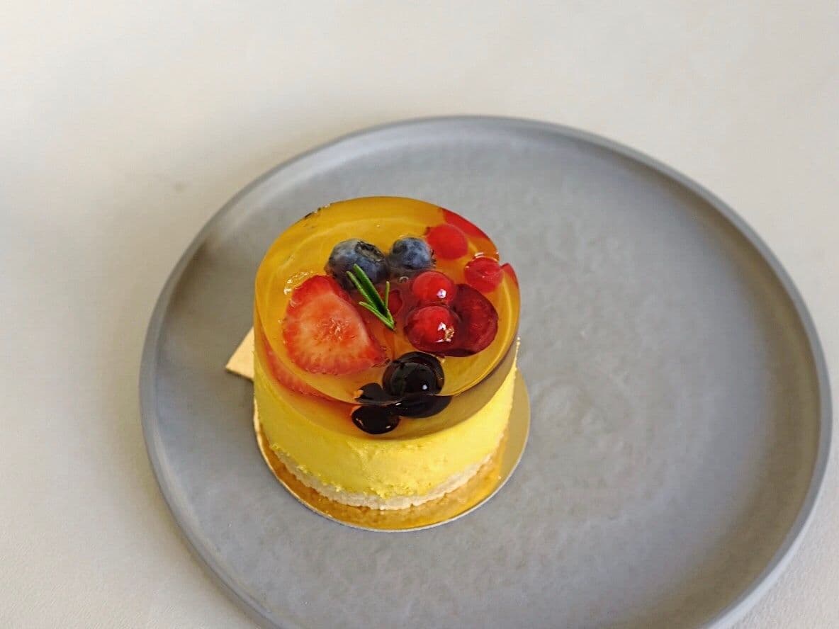 Vegan mango-India pähkli kook